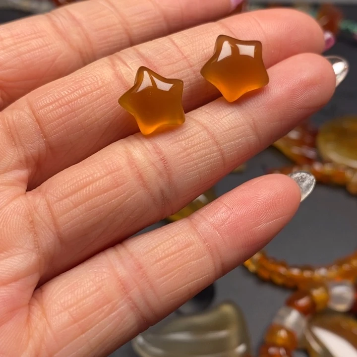 玛瑙/玉髓颈饰未镶嵌