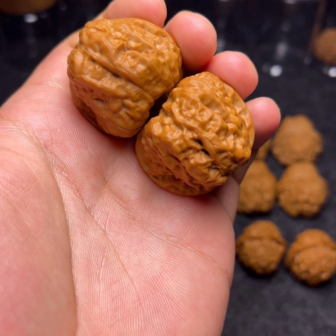 文玩核桃把件37尺蛤蟆头