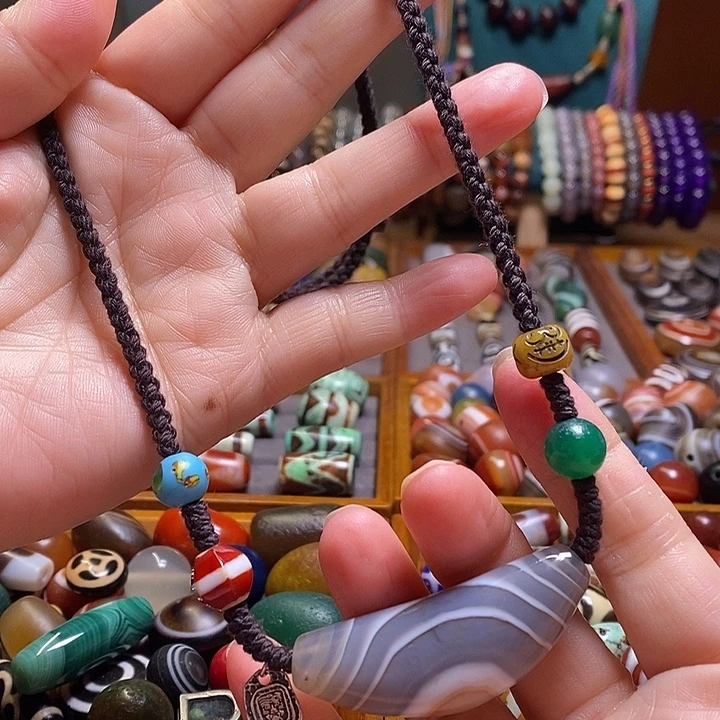 玛瑙/玉髓未镶嵌颈饰