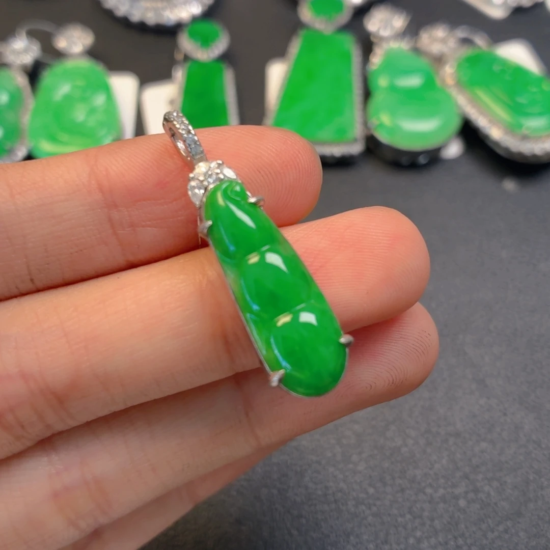 翡翠银S925镶嵌颈饰