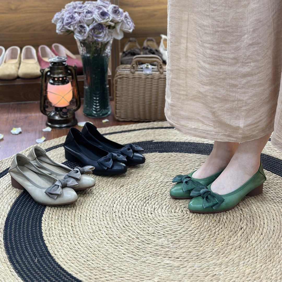 （清货）真皮女士手工复古单鞋尖头浅口百搭软底粗跟妈妈鞋W10182