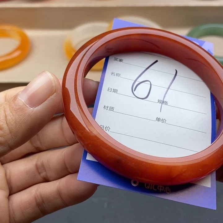 石英质玉未镶嵌手镯