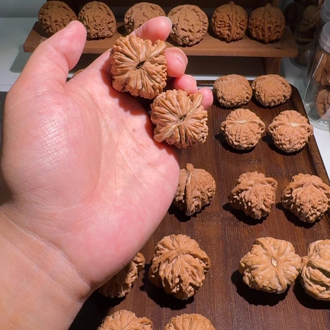 霸***哥文玩核桃把件四座楼37全