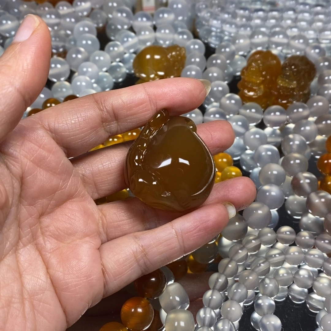 玛瑙/玉髓未镶嵌玛瑙吊坠