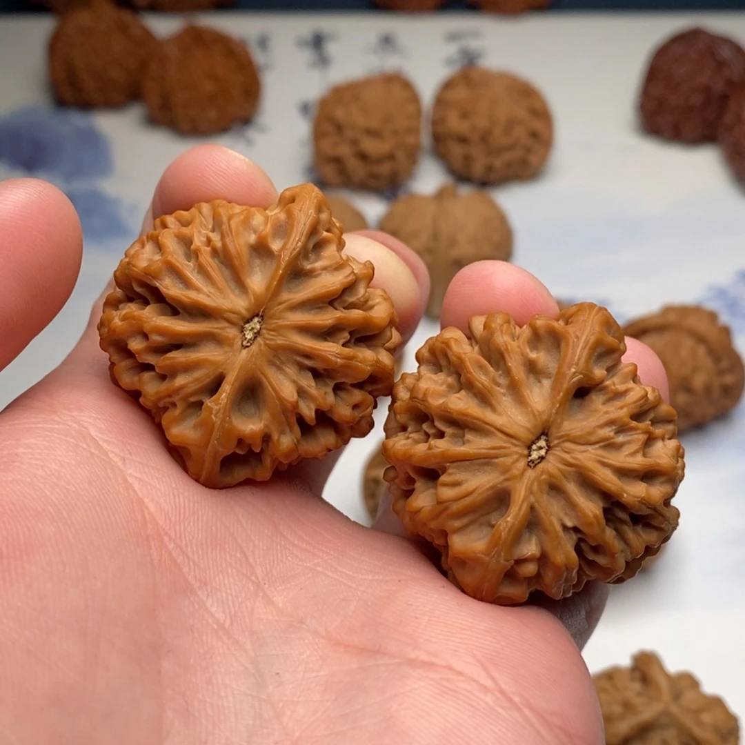 梧***/把件文玩核桃秦闷