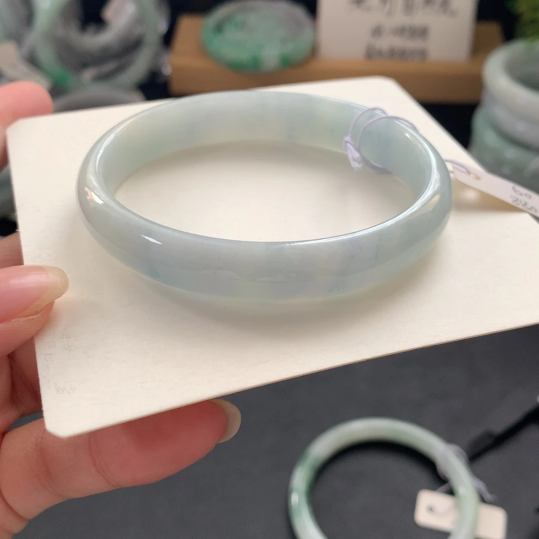 翡翠未镶嵌手镯（贵妃镯）6号48小时鉴赏期