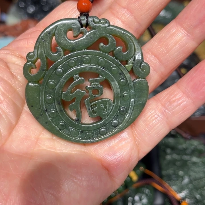 岫玉未镶嵌毛衣链