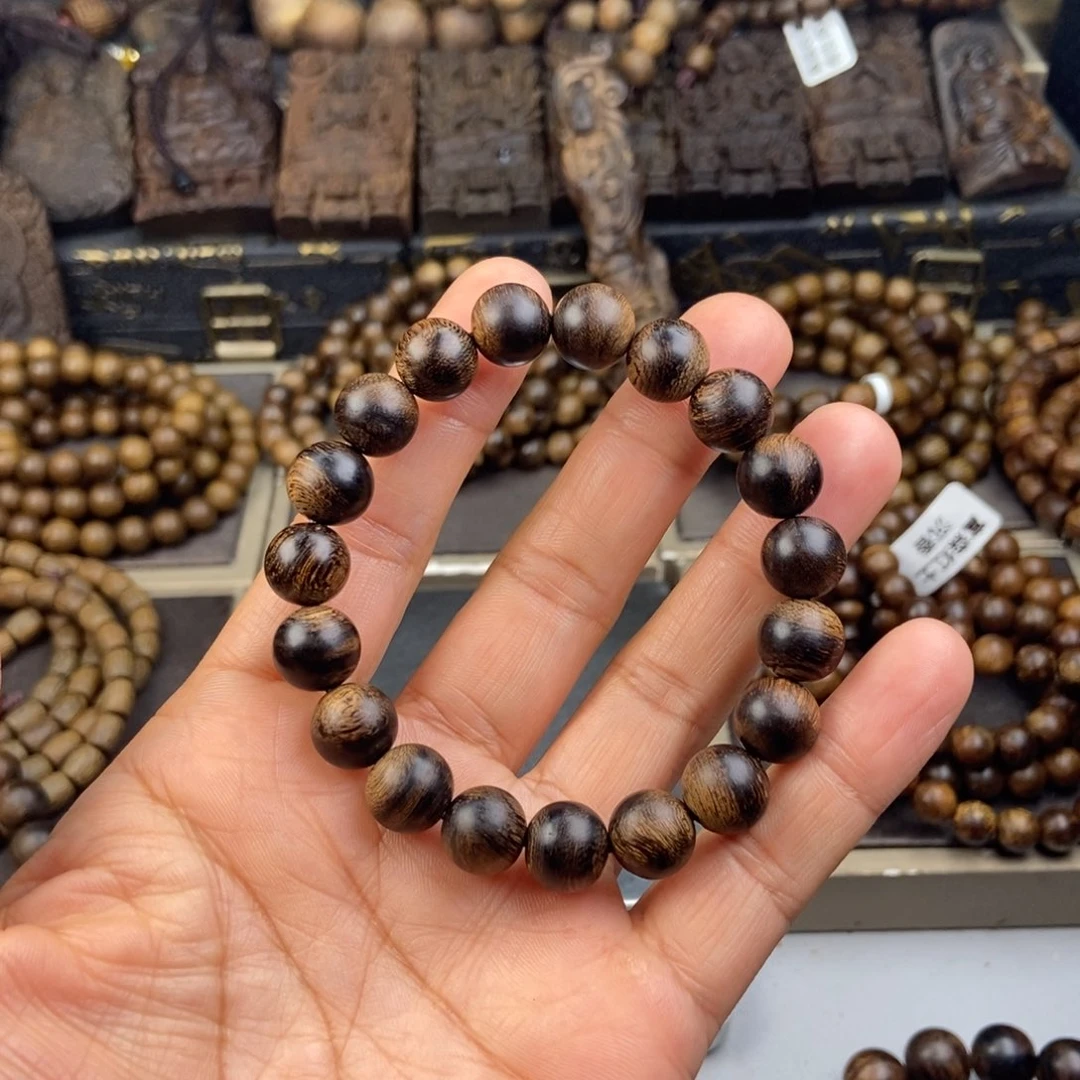沉香手串大*宝越南芽庄白留疤