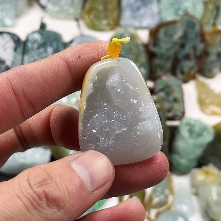 定制翡翠未镶嵌翡翠