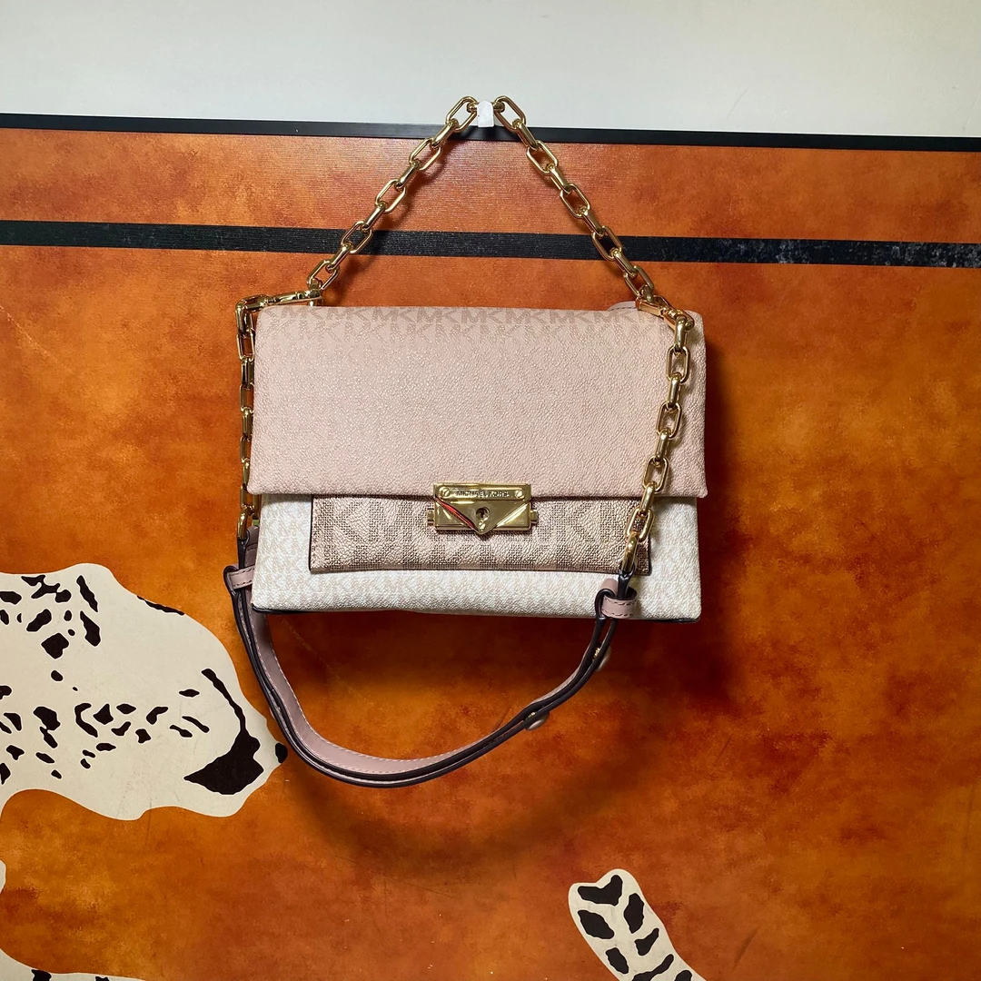 99新 MICHAELKORS/迈克高仕 15946斜挎包