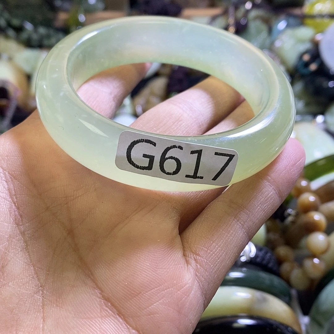 岫玉未镶嵌手镯56口径