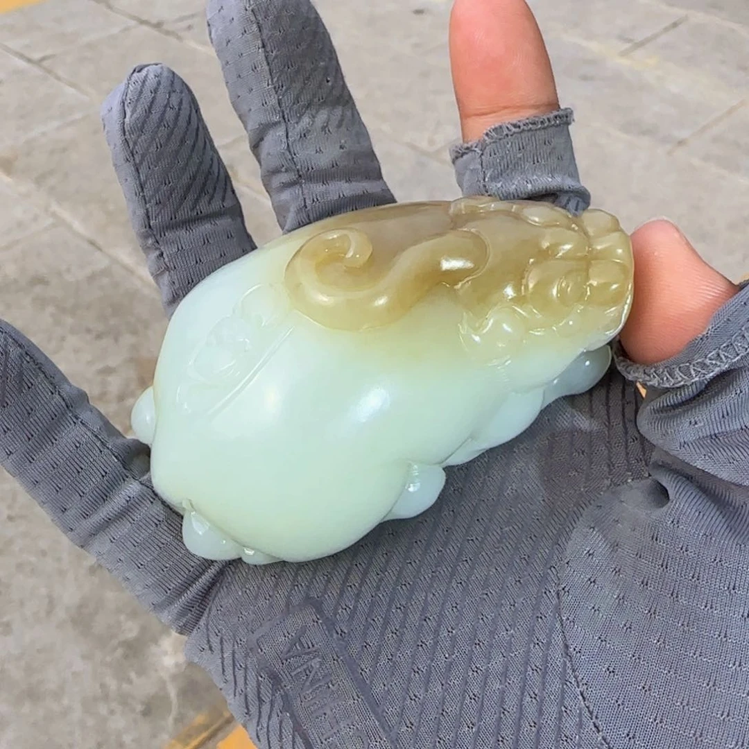 和田玉未镶嵌颈饰180