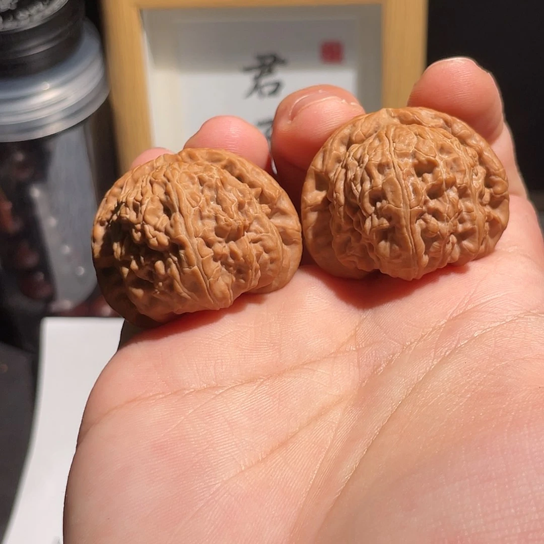贪***s文玩核桃吊坠39白