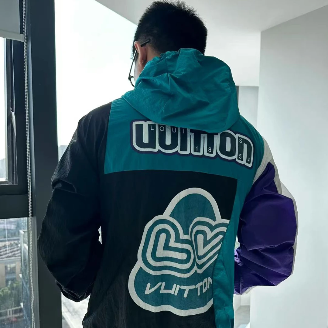 99新 LouisVuitton/路易威登 yyy FW22 拼色冲锋衣 48码 205819