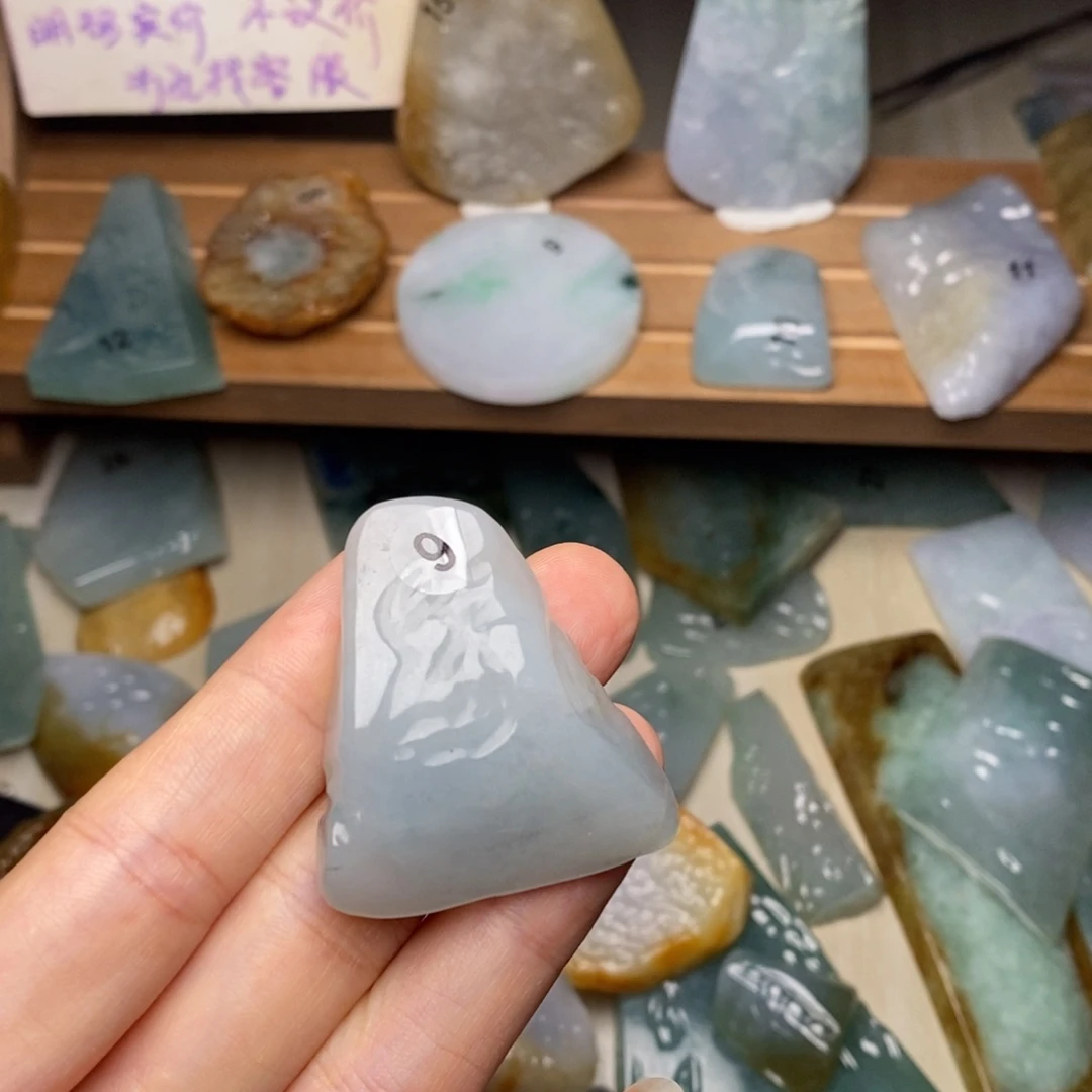 翡翠未镶嵌颈饰天然