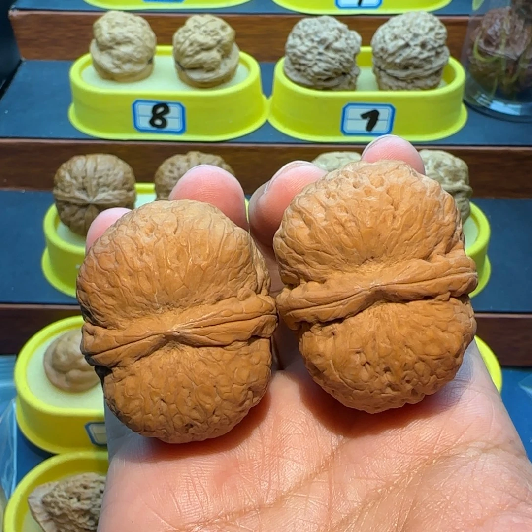 ㋛***)把件桃核两炸核桃