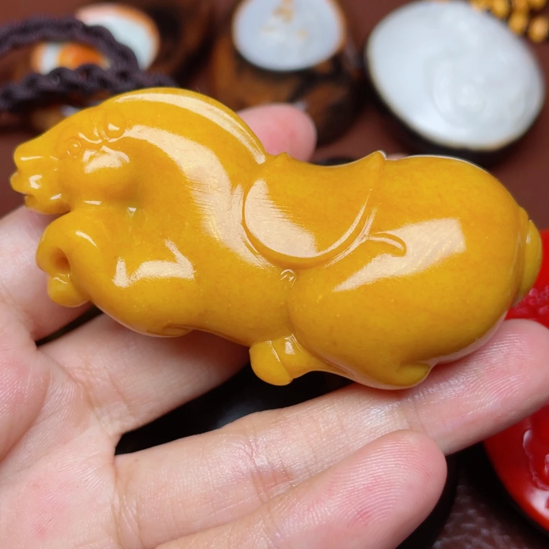 和田玉颈饰未镶嵌水**融