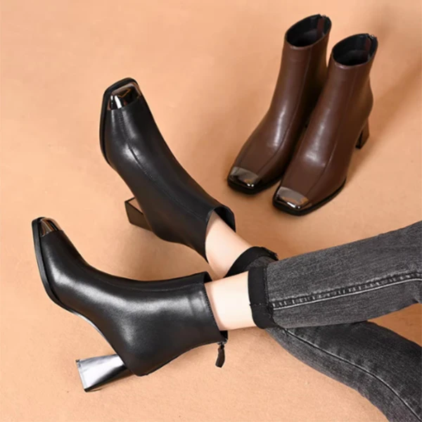 【品牌补贴运费险】英伦风金属方头粗跟女靴显瘦高跟妈妈鞋铁头c2