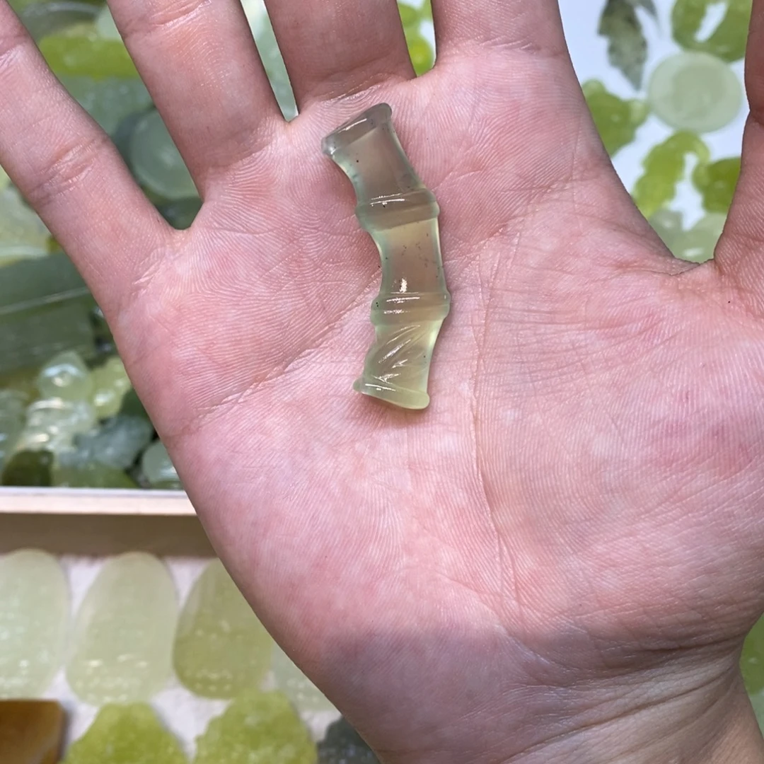 岫玉未镶嵌吊坠(不含链)