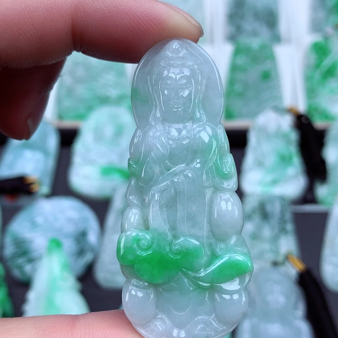 翡翠颈饰未镶嵌翡翠吊坠