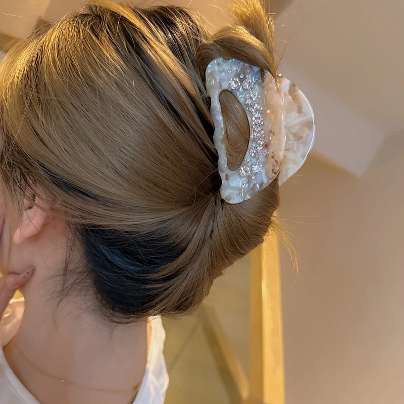 jioli/椒莉2025新款发饰醋酸几何水钻半圆款抓夹时尚气质鲨鱼夹子
