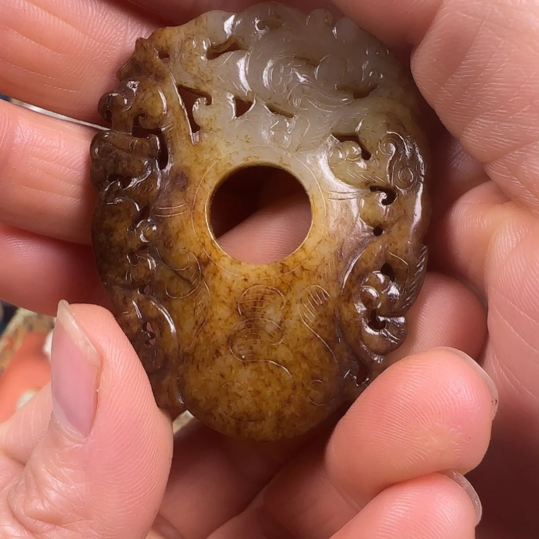 和田玉挂件未镶嵌摩**品