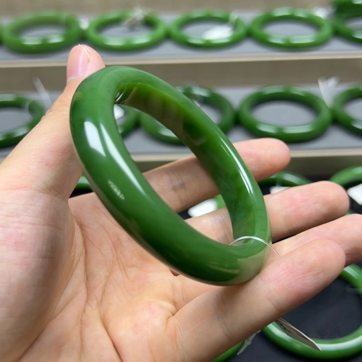 和田玉（碧玉）手镯未镶嵌