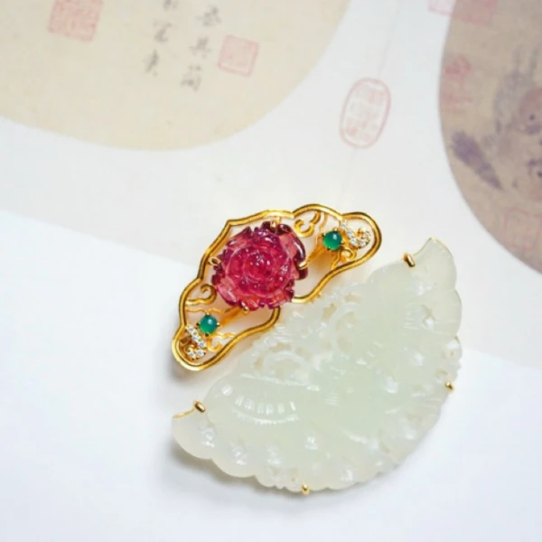 衣锦媚行 春晴 925银镀金镶和田玉万字纹蝴蝶吊坠XZ1894