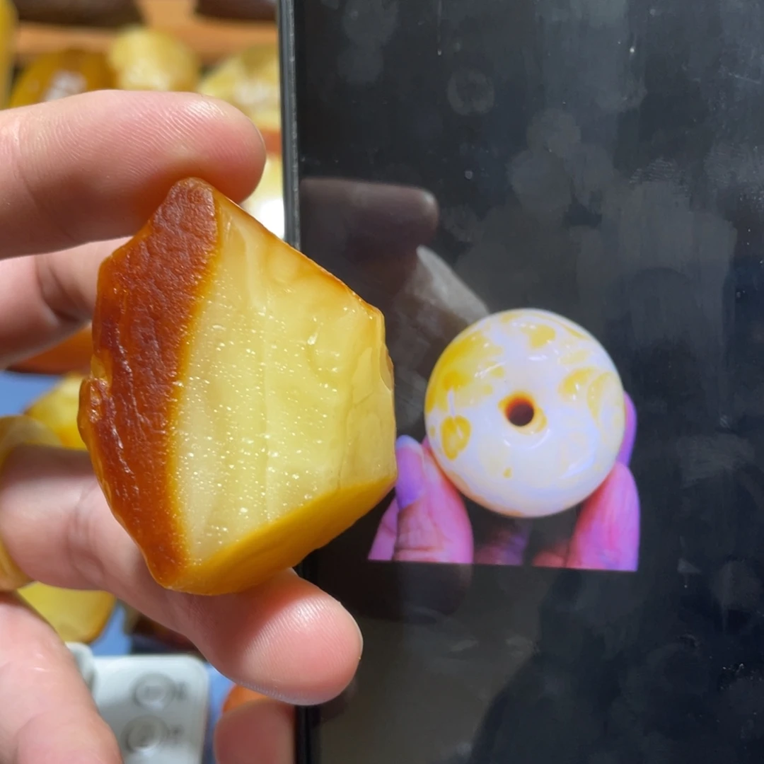 定制蜜蜡未镶嵌扣子