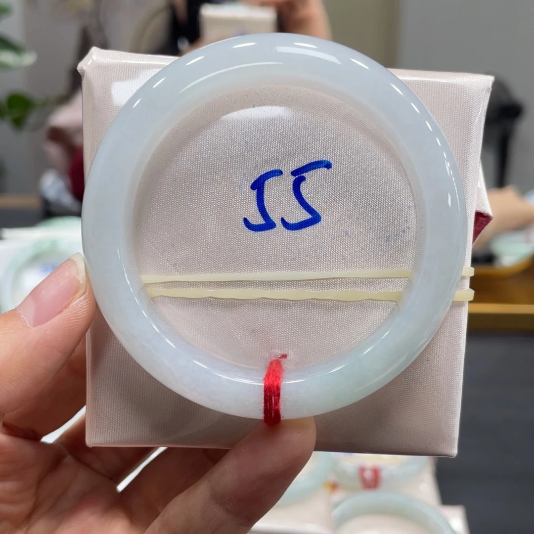 翡翠未镶嵌手镯翡翠