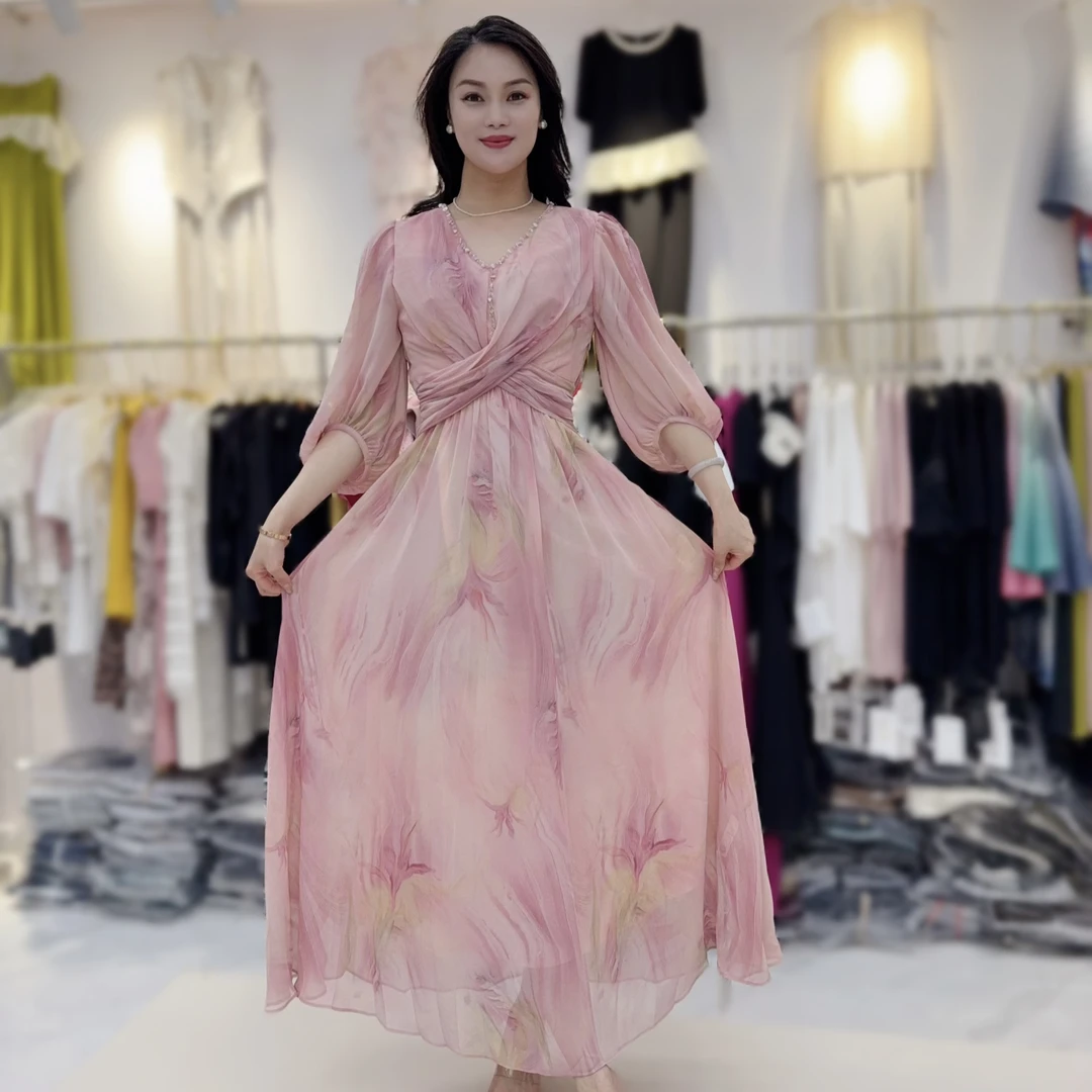 高端气质名媛显瘦V领钉珠后腰松紧中袖大摆连衣裙