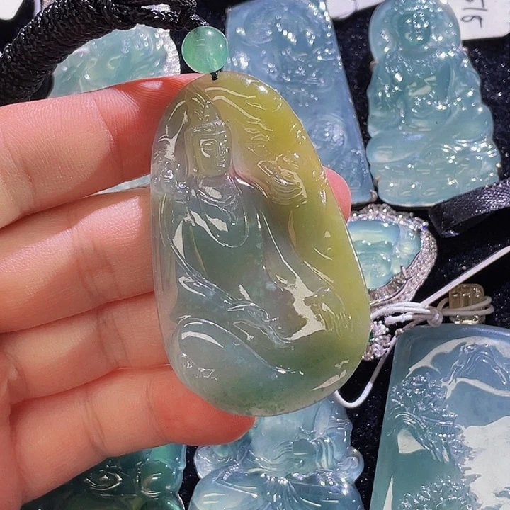 翡翠颈饰未镶嵌47，