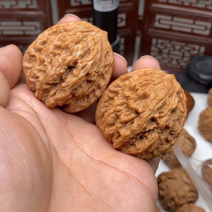 文玩核桃吊坠辰*?41虎头