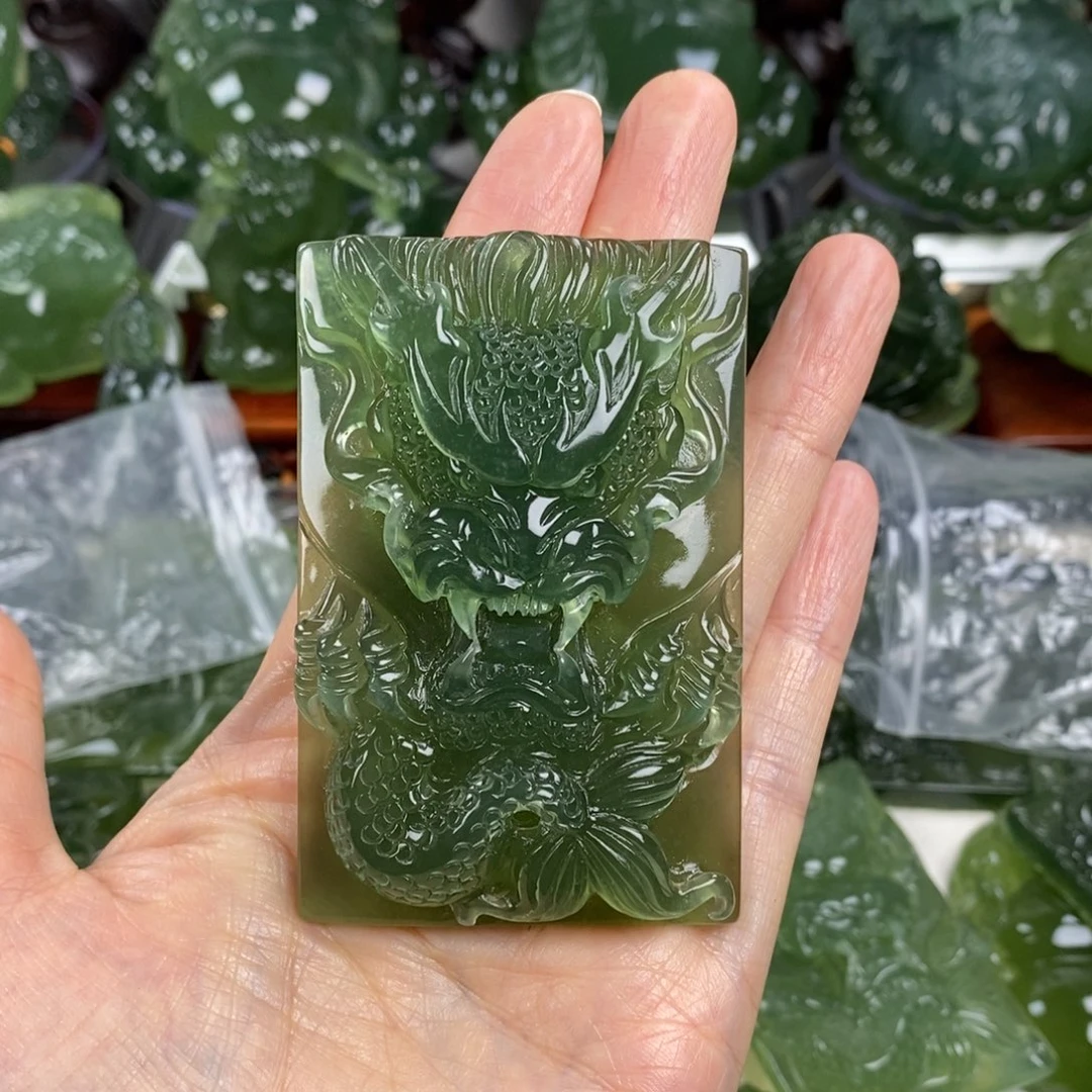 庸***知岫玉未镶嵌挂件挂件