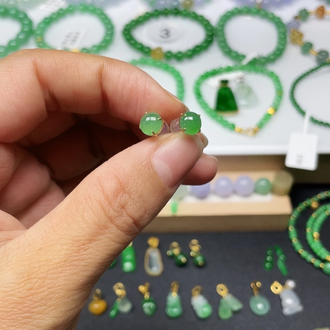 倩****翡翠18K金镶嵌手链天然缅甸翡翠A货卡6.3