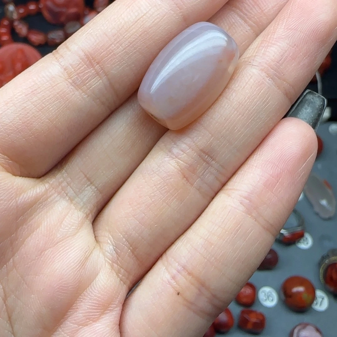 未镶嵌配饰南红玛瑙