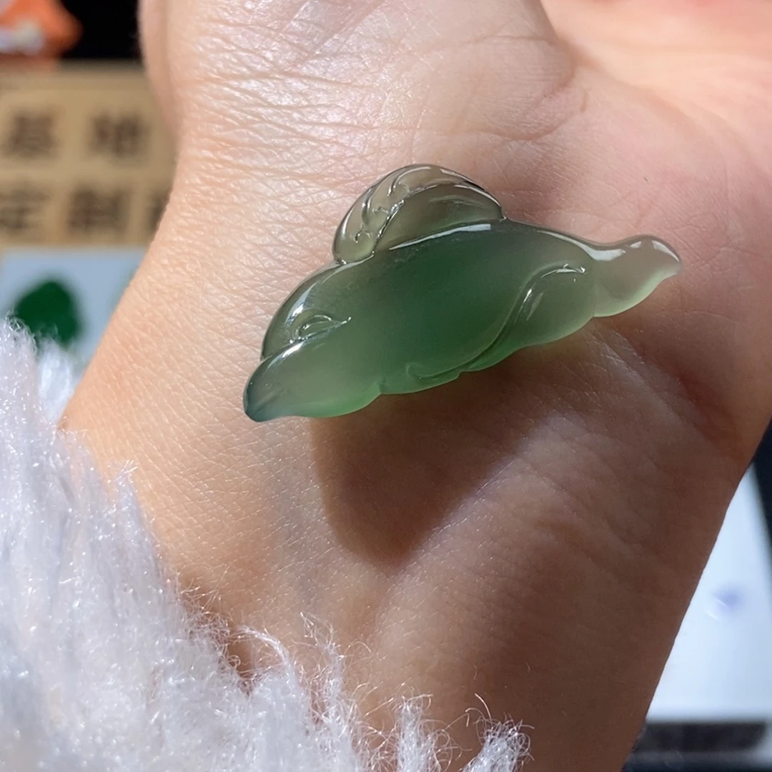 定制翡翠未镶嵌翡翠15.6×33.7×4.7