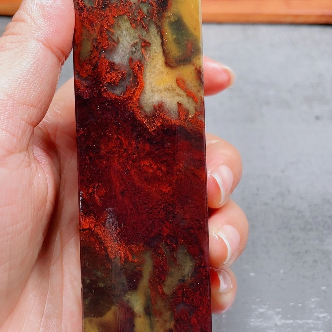 【闪购商品】玉桂林鸡血玉印章镇尺30