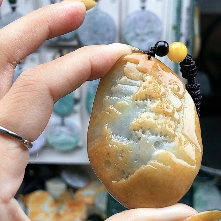 翡翠未镶嵌颈饰翡翠