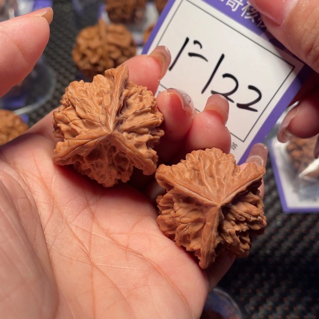 把件桃核122号盘山三棱41