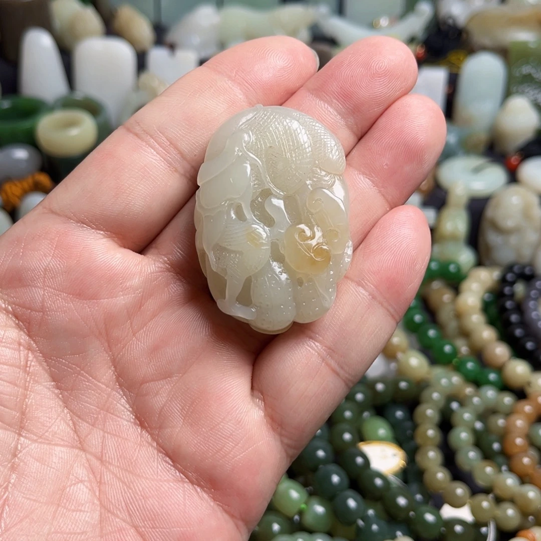 和田玉未镶嵌吊坠(不含链)