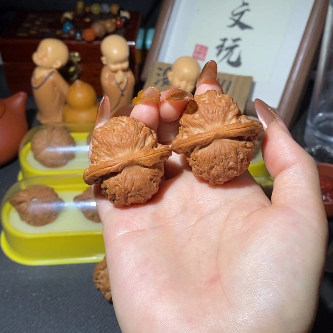 文玩核桃吊坠H**i41血麒麟