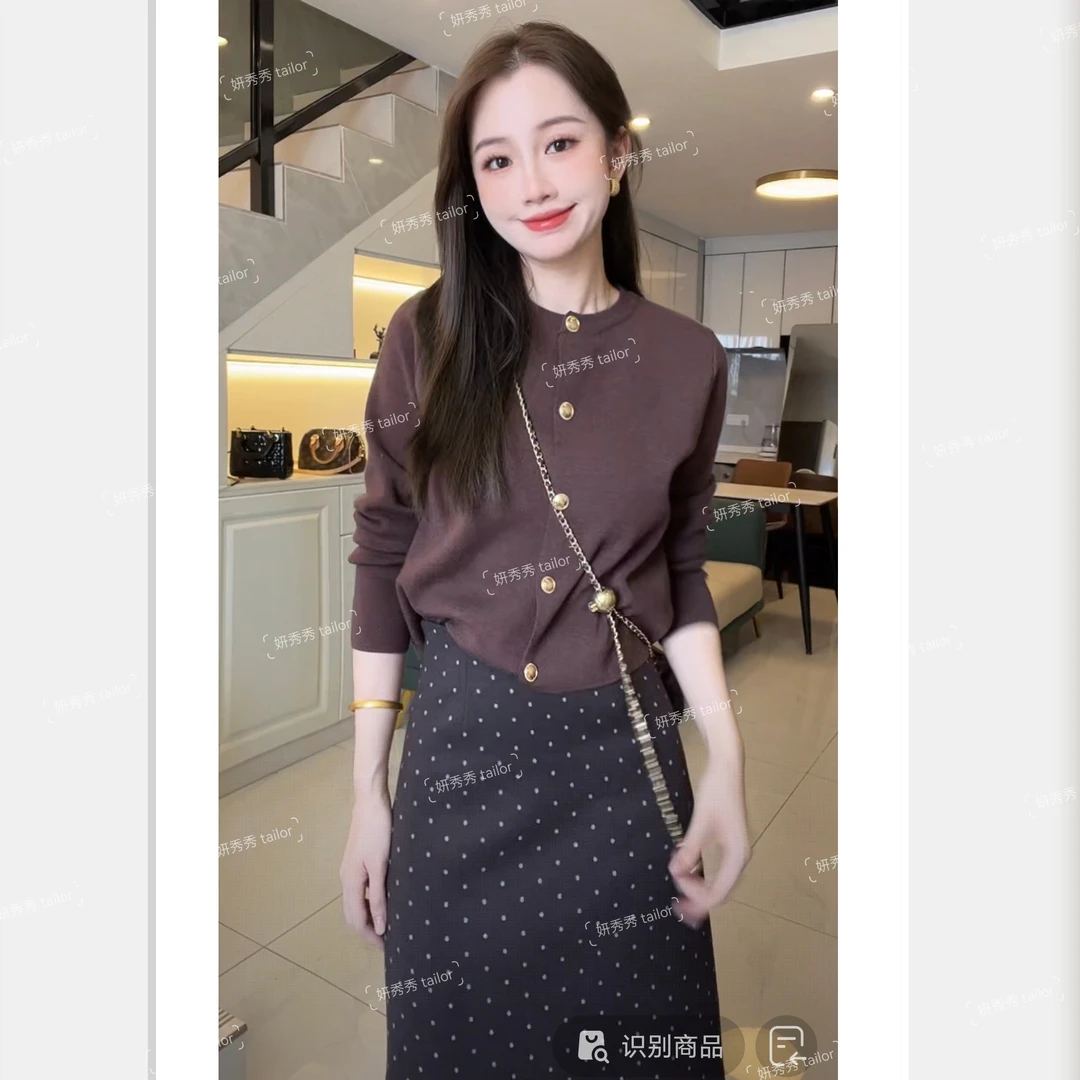 【咖/黑/灰】秋冬时尚小香风开衫上衣+毛呢波点直筒半身裙两件套装