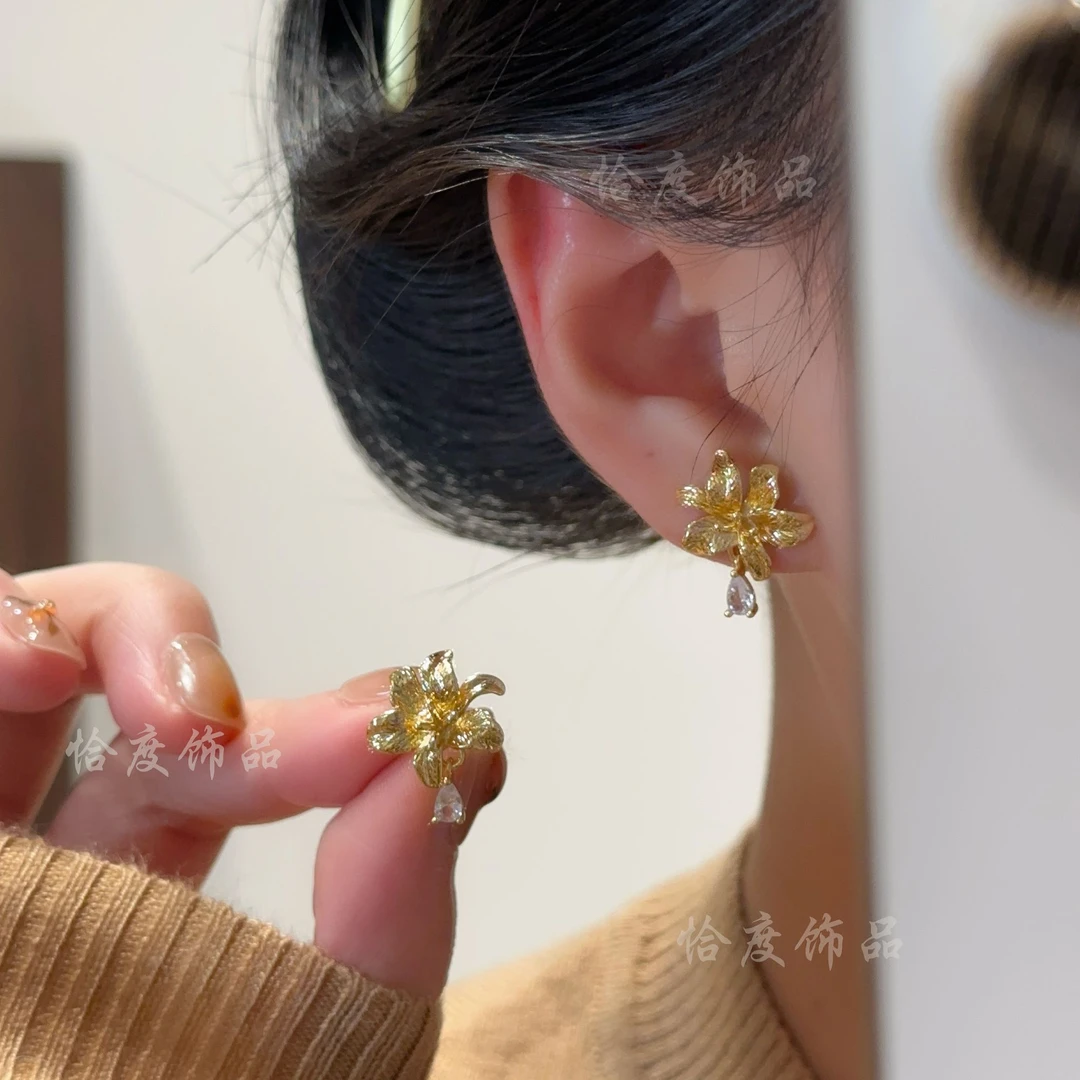 【恰度】森系金色花朵锆石吊坠耳钉