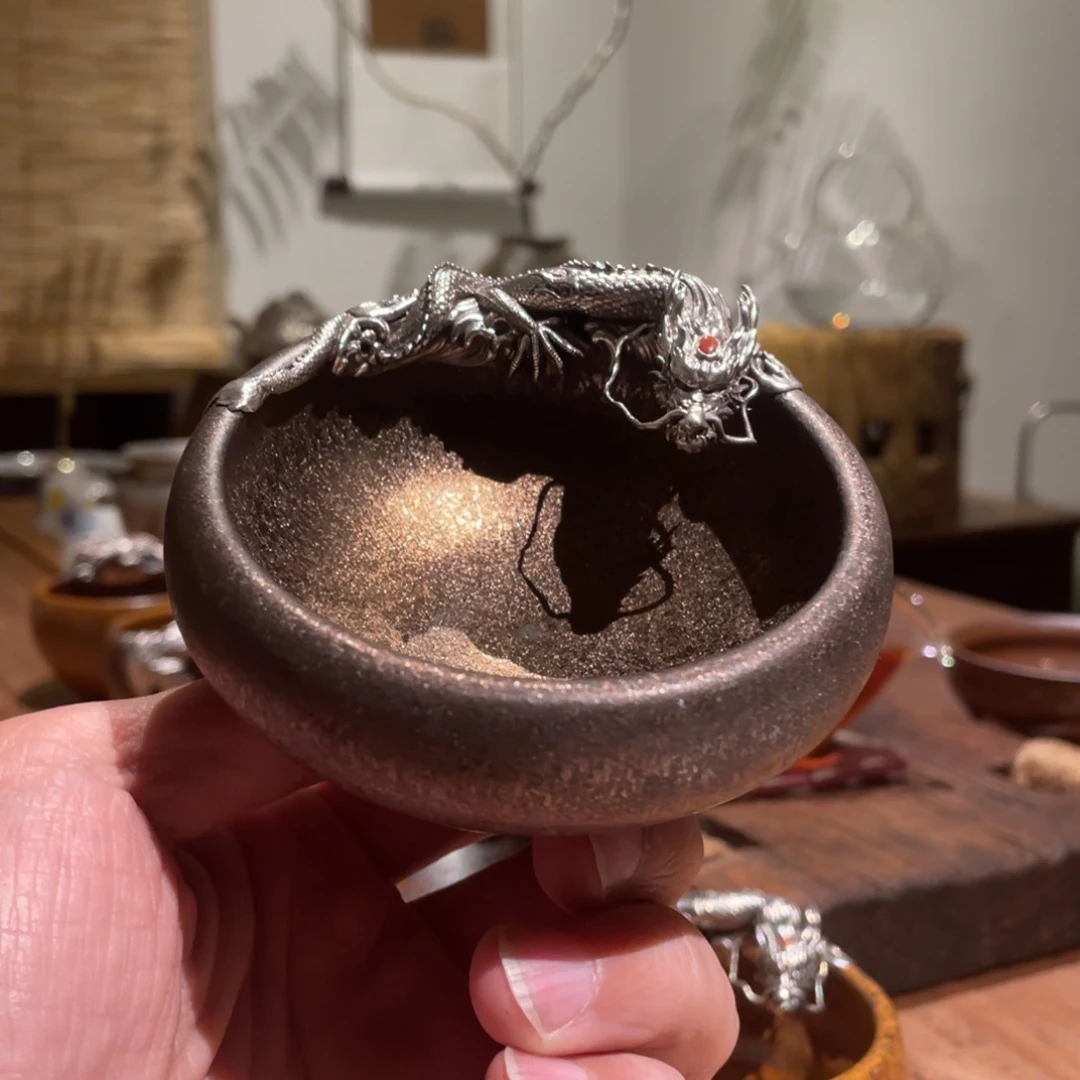深***陆足银龙王杯，顺丰快递