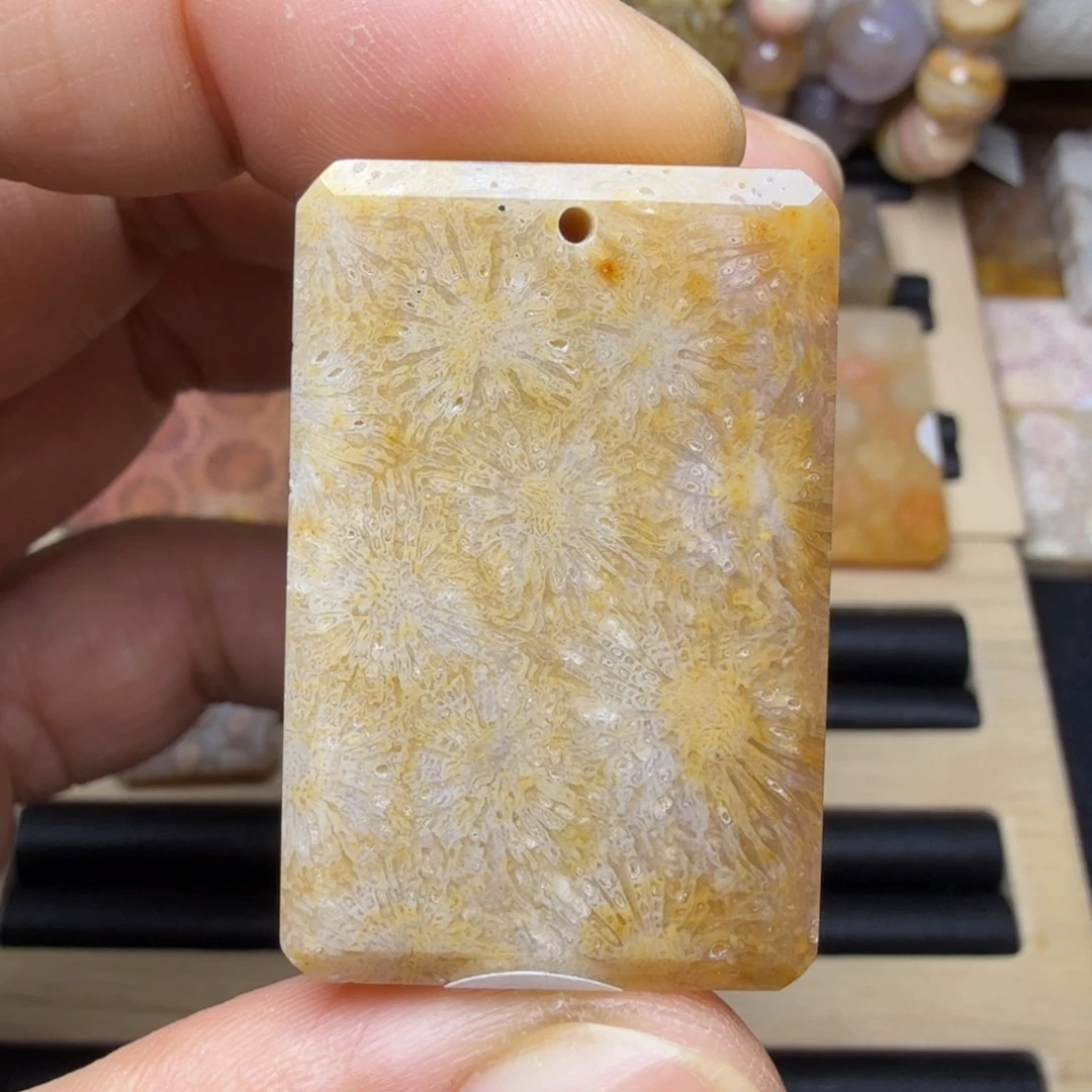 硅化玉未镶嵌纯天然色有机玉石保真色