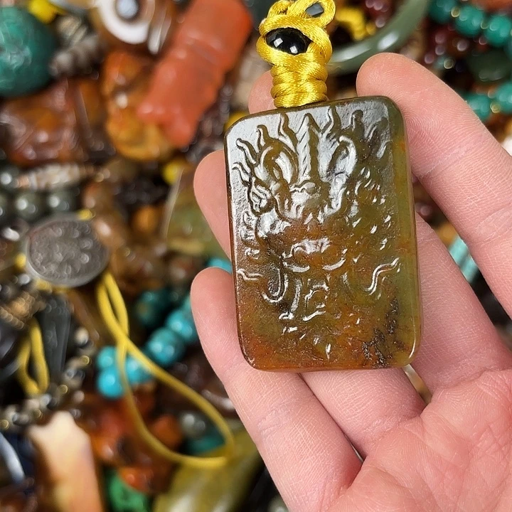 和田玉未镶嵌挂件