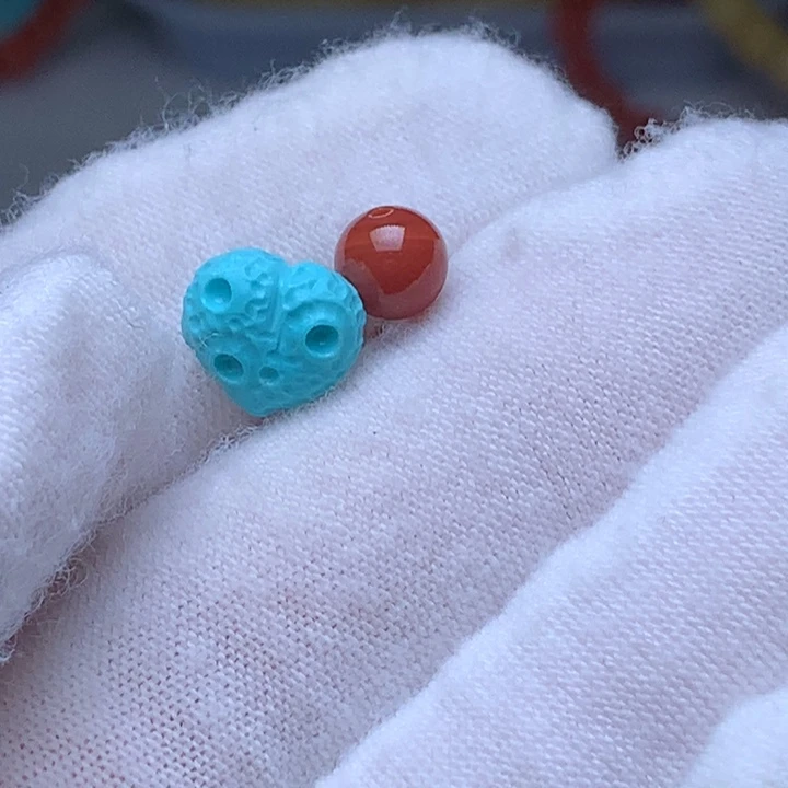 南红玛瑙未镶嵌珠宝奇石