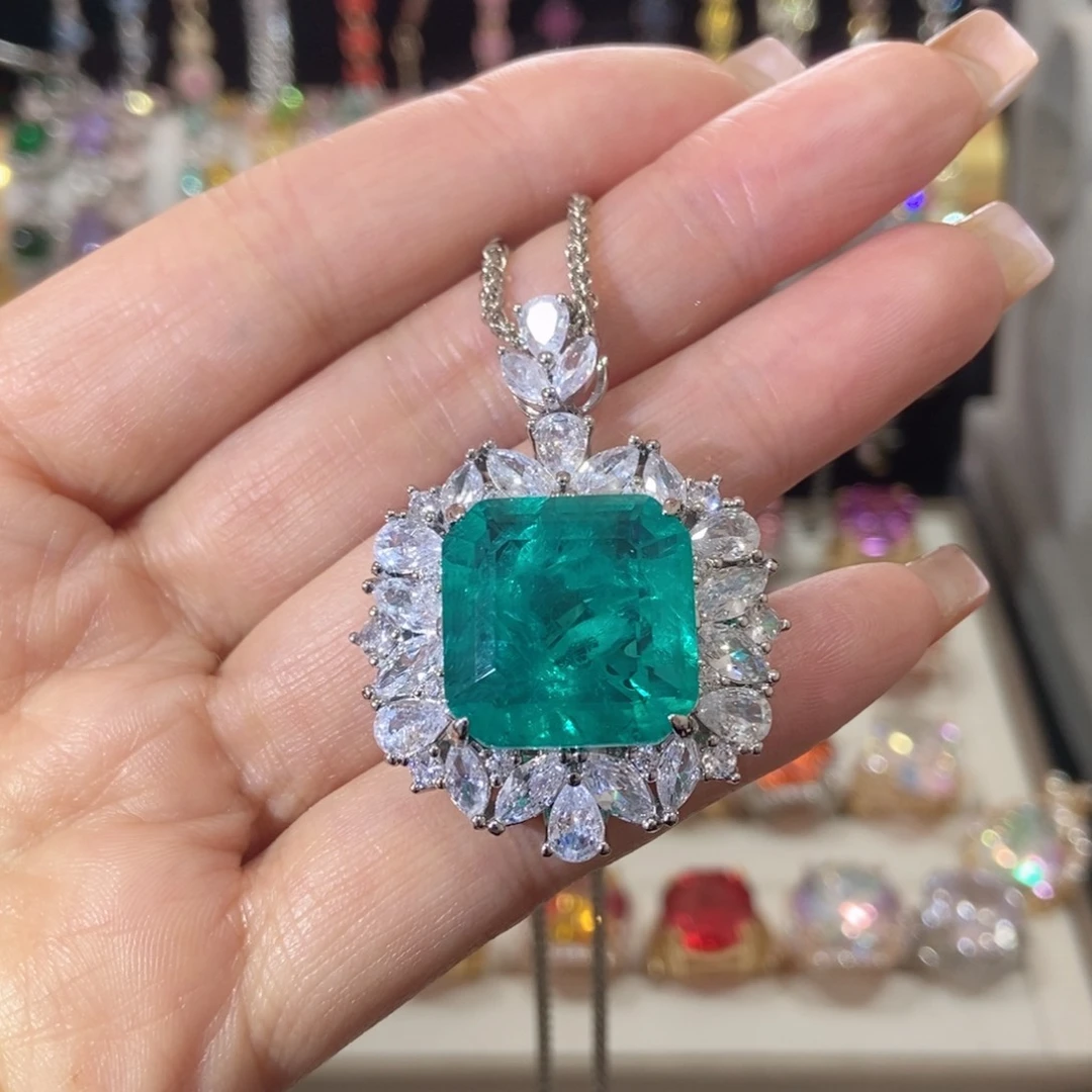 66锆石（处理）吊坠