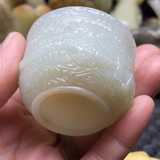 和田玉（糖玉）未镶嵌摆件